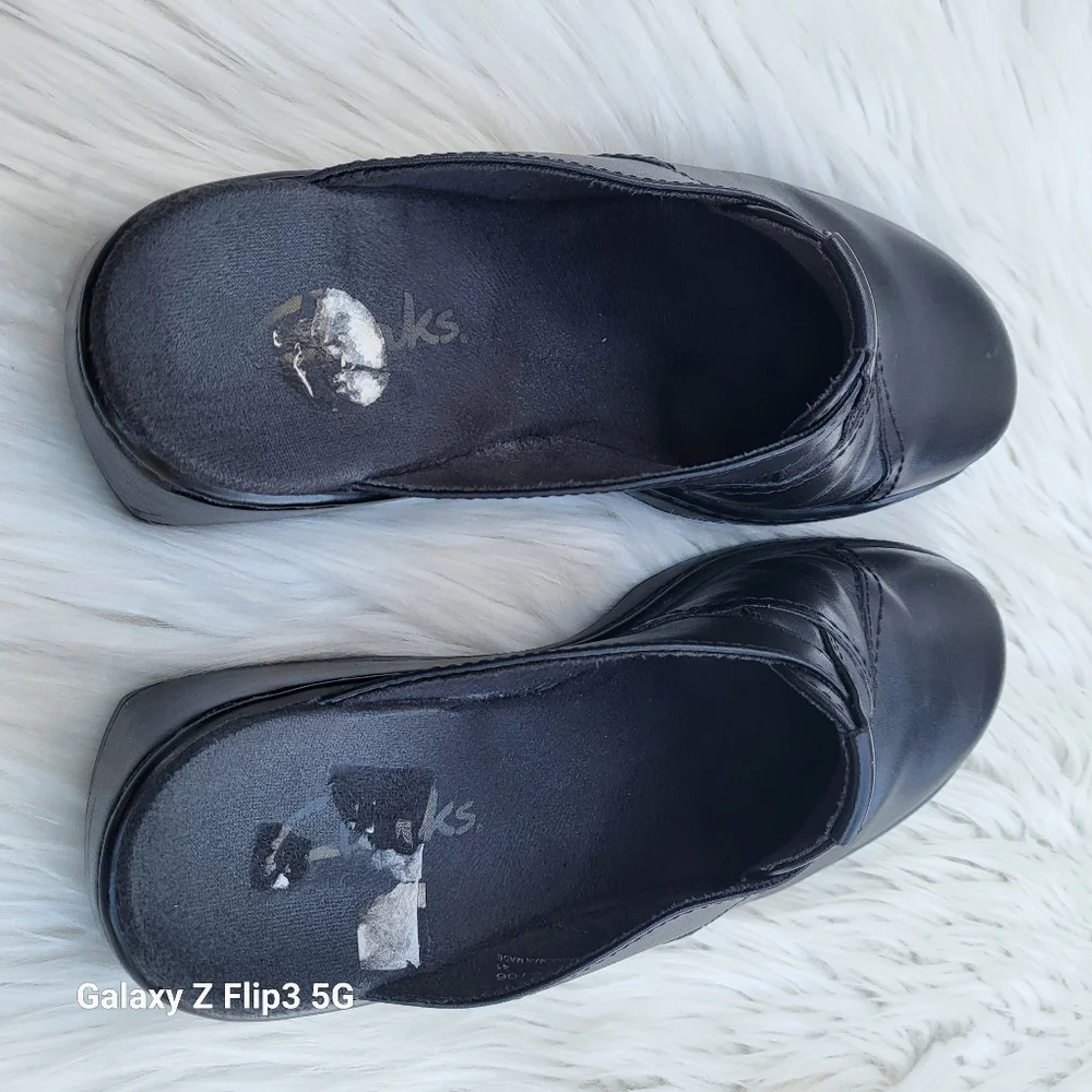 Clarks Black Slip On Loafers Mules 7M - Picture 9 of 12